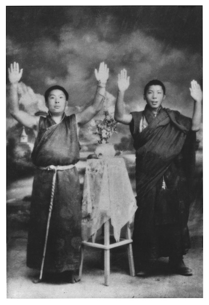 UW118 DSK Redaktion JoanneClark Khenpo gangshar links Chogyam Trungpa rechts Held von Dzongsar Khyentse c WikiCommons 